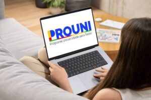 Prazo para comprovação de dados do Prouni termina nesta sexta-feira; veja o que fazer