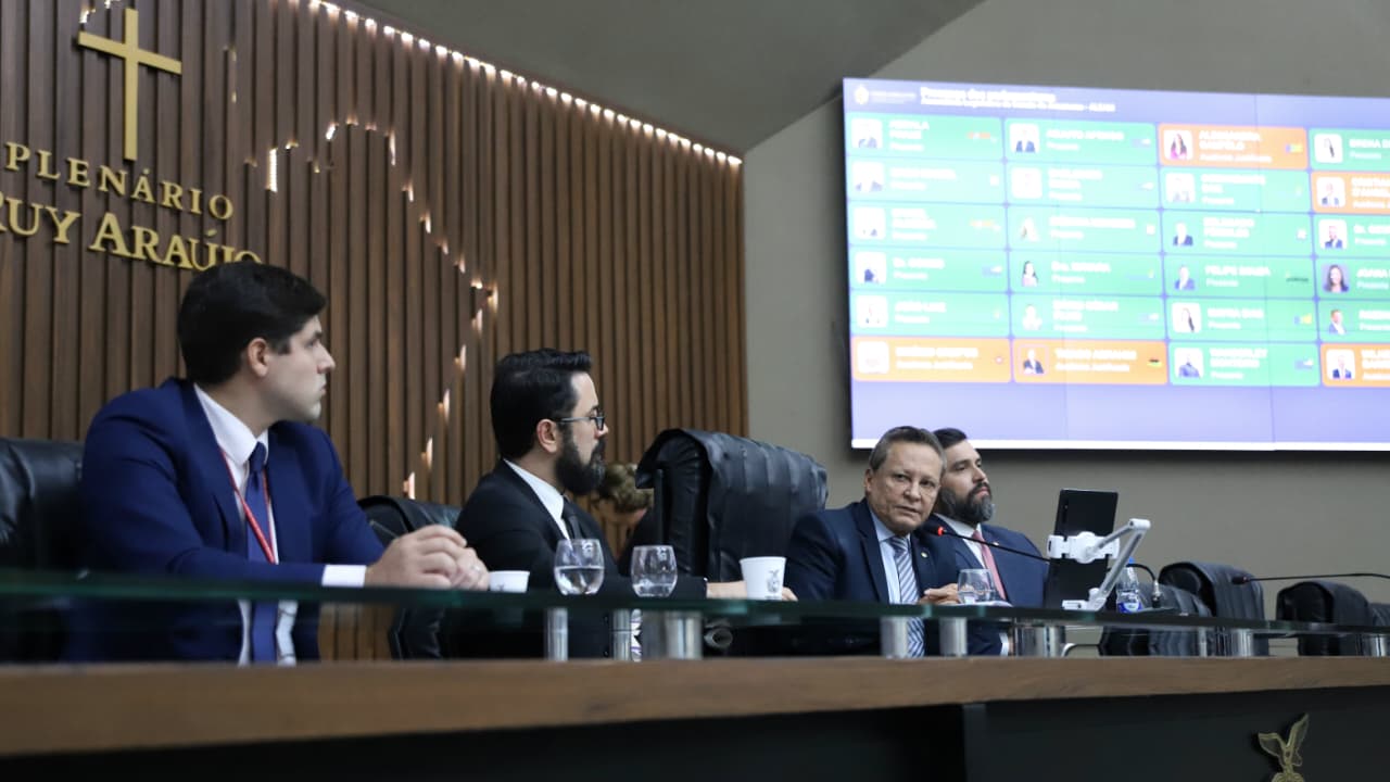 Projetos aprovados na Aleam tratam de infância, prevenção ao suicídio e doença renal crônica.