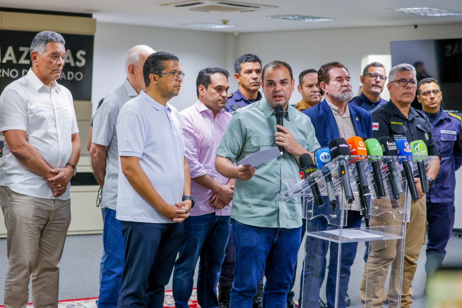 Promoção de agentes da Segurança Pública no Amazonas contempla policiais militares, civis e bombeiros.